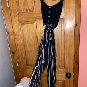 No Boundaries Romper Size S